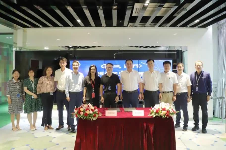 拉斯维加斯9888与中汽创智签订战略合作框架协议 集中优势有助于汽车智能化开展